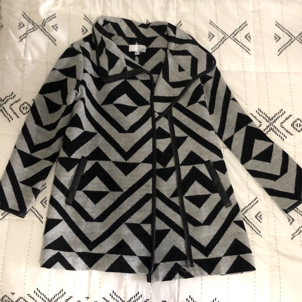 Vintage coat, leather zipper lining & pockets
